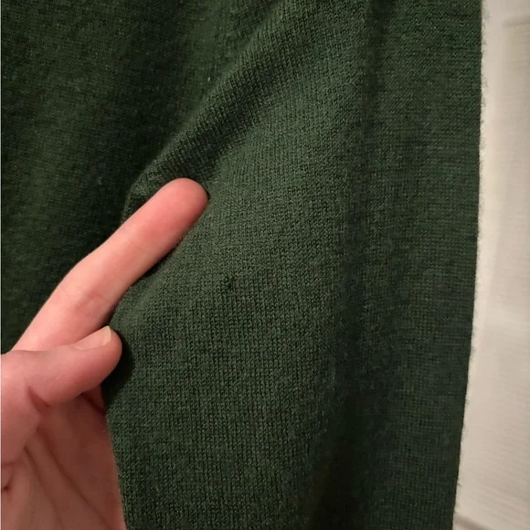 Vince 100% Cashmere Green Crew Neck Sweater small - Picture 5 of 6